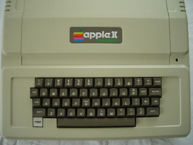 Apple II Europlus (2).JPG